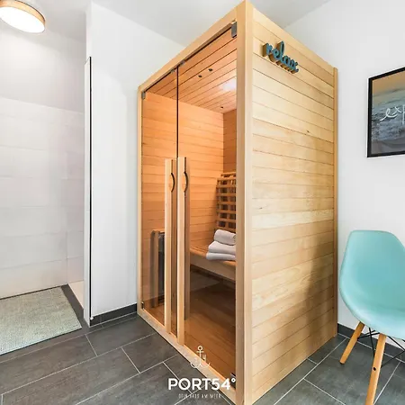 Salty بيت للعطل